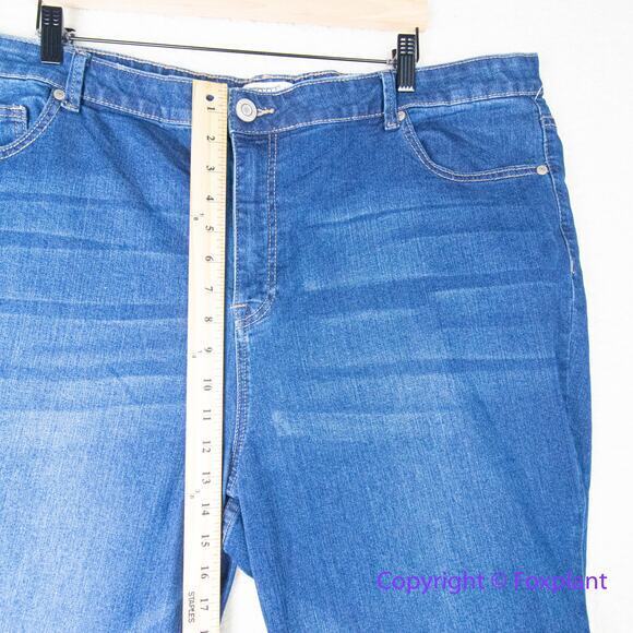 New! Eloquii Classic Fit Bell Bottom Flare Leg Jean, women plus size 24 - Picture 4 of 10